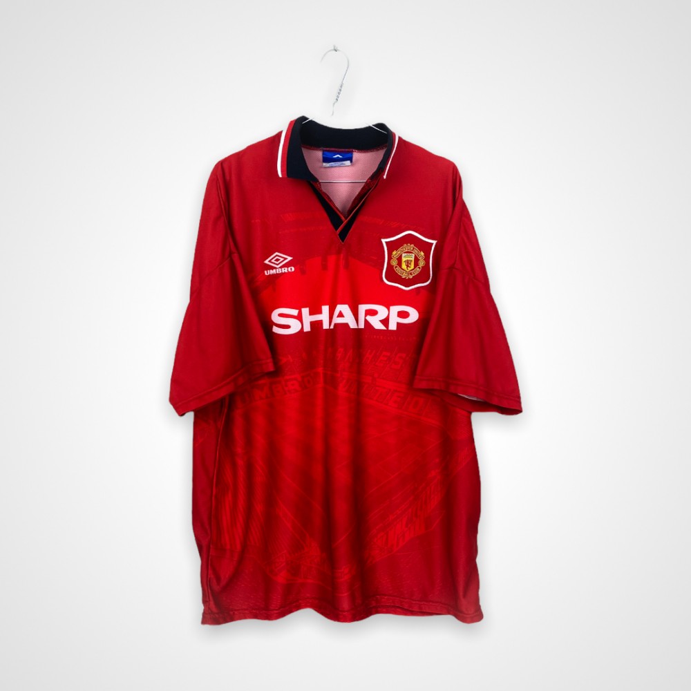 Manchester United 94-95 Local 3
