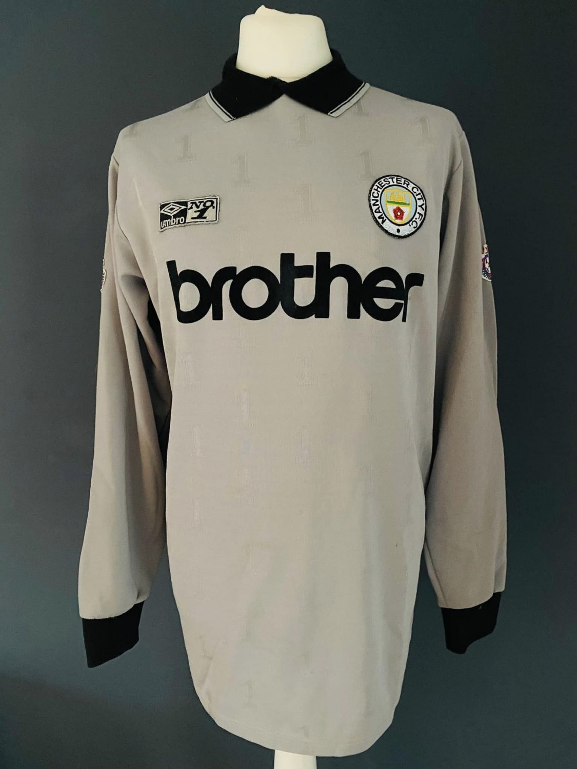 Equipación de portero de Man City 90-91