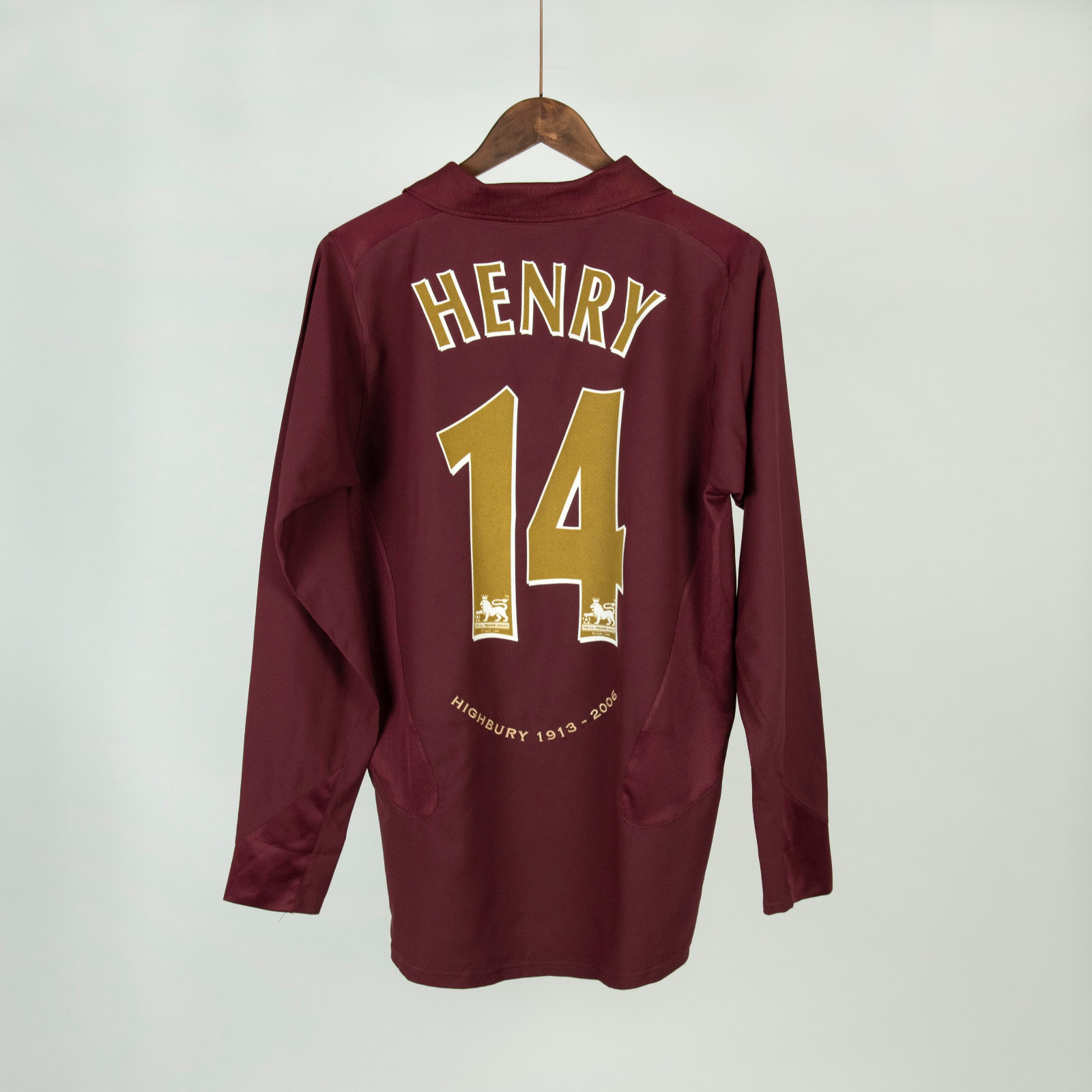Arsenal FC 05-06 Local 3