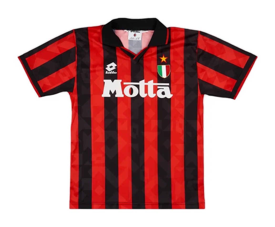 Primera equipación de Milan 93-94