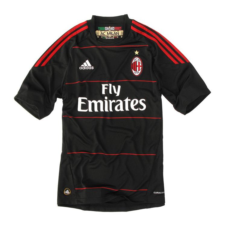 Tercera equipación de Milan 10-11