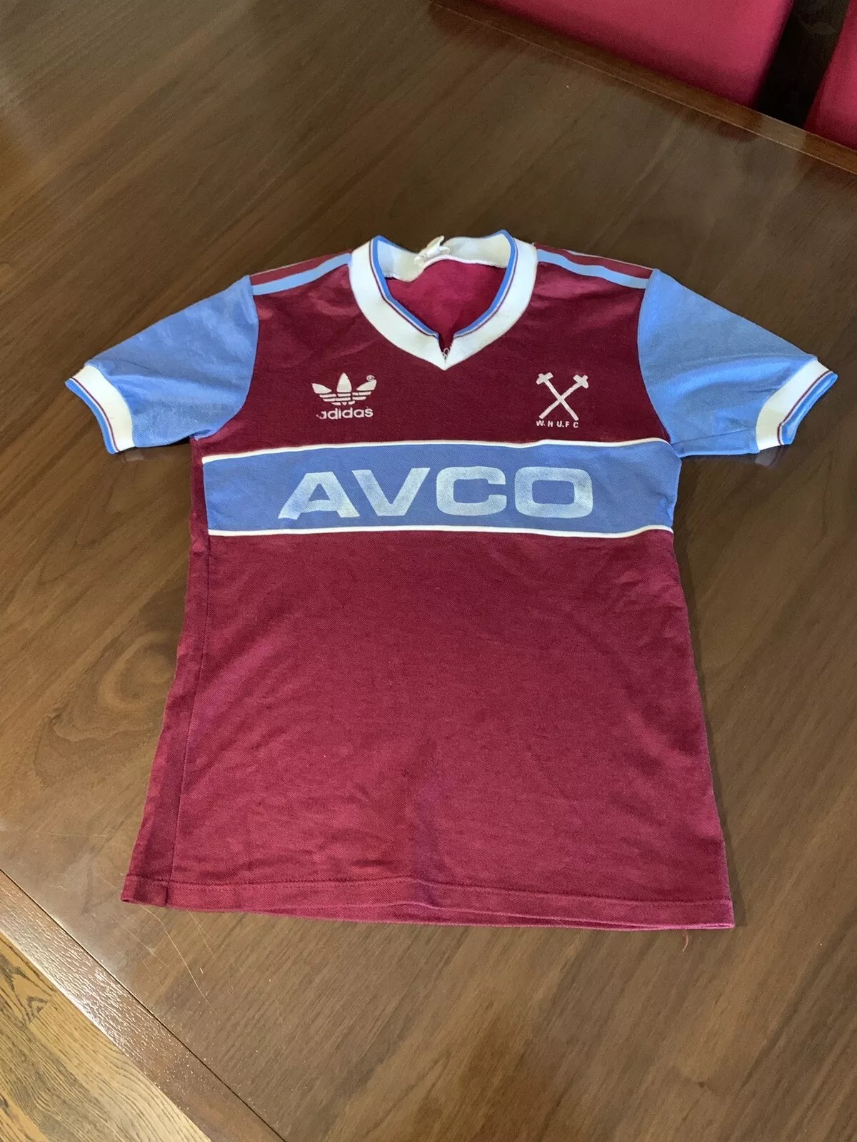 Primera equipación de West Ham United 84-85