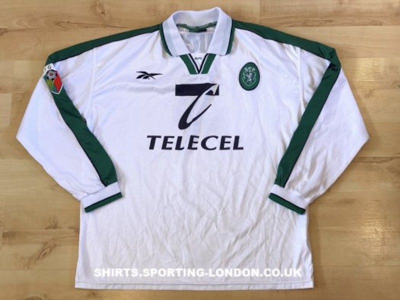 Cuarta de Sporting de Portugal 98-99
