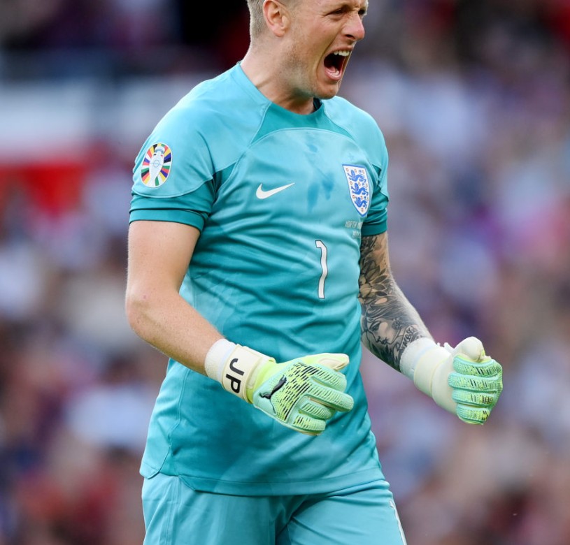Equipación de portero de Inglaterra 2022