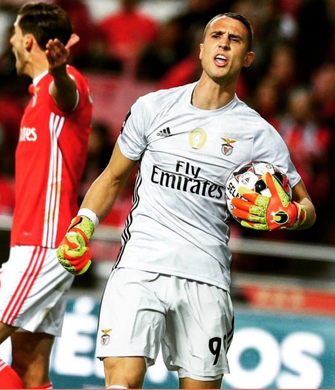 SL Benfica 19-20 Portero 2