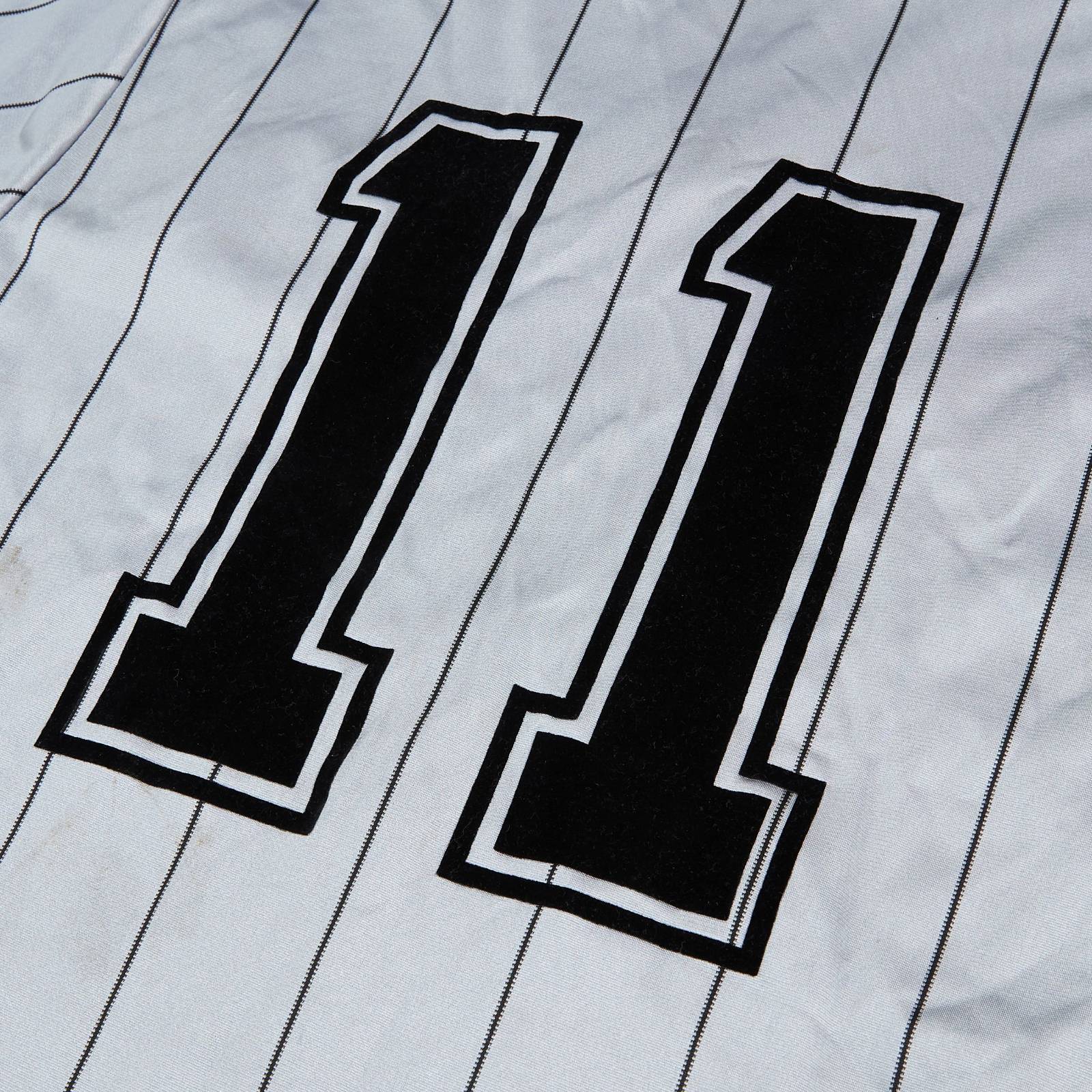 Newcastle United 84-85 Visitante 3