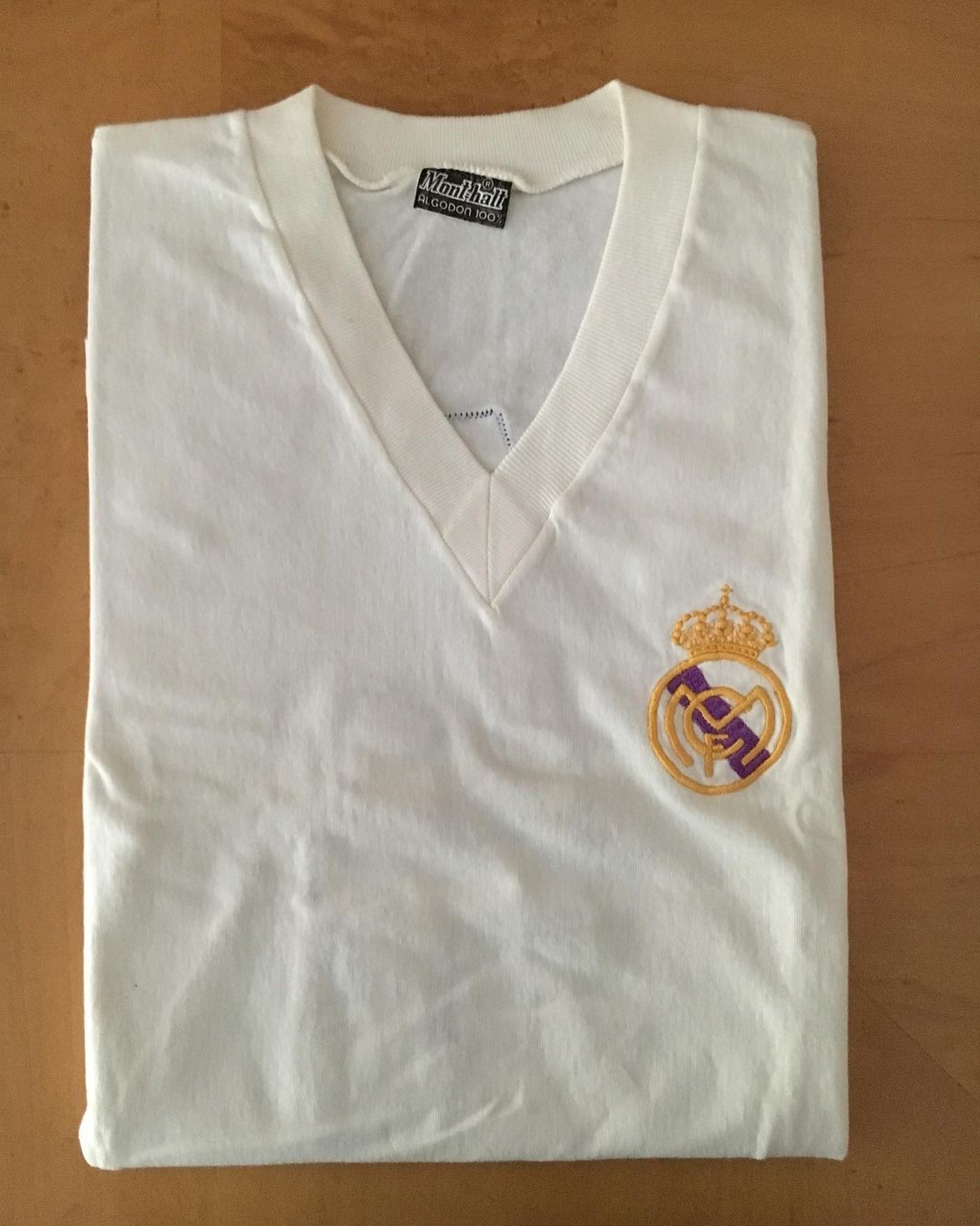Real Madrid 74-75 Local 4
