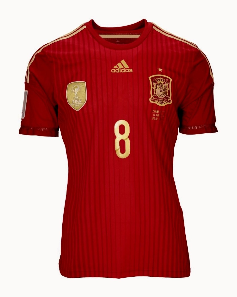 Primera equipación de España 2014