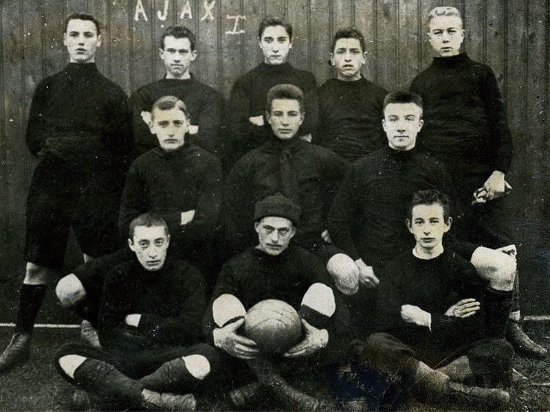 Ajax Amsterdam 1900-01 Local