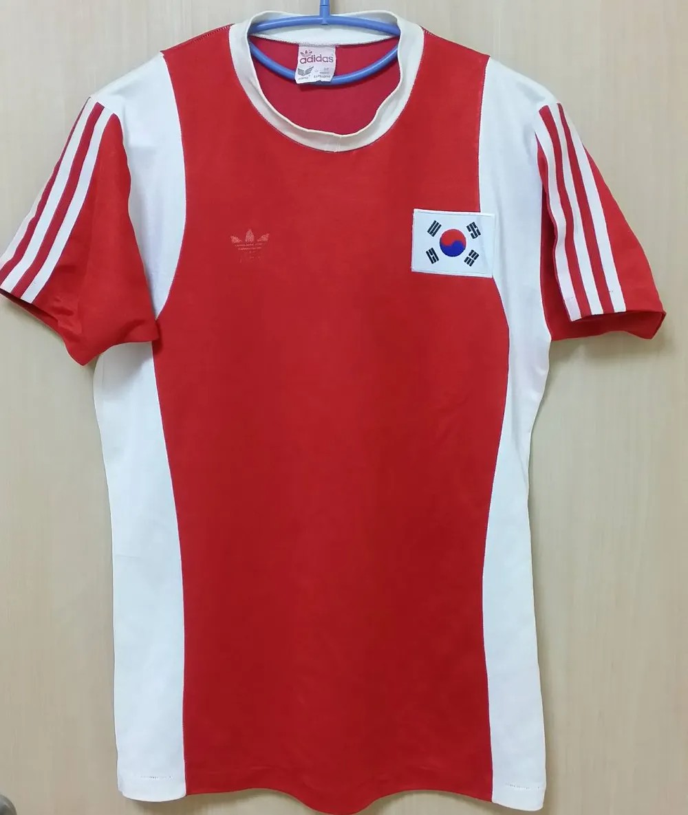 Primera equipación de Rep. Corea 1980