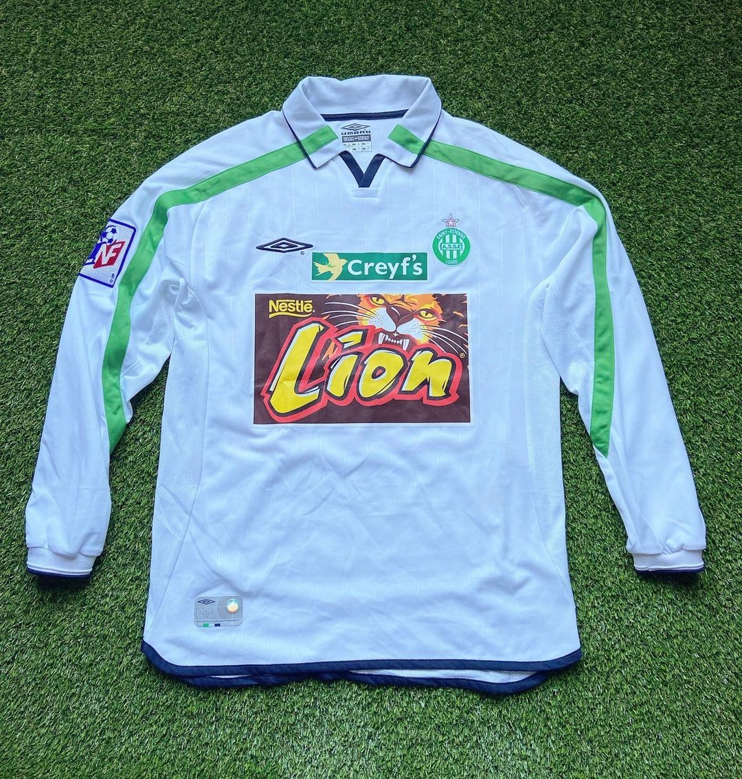 Equipación especial de Saint-Étienne 01-02
