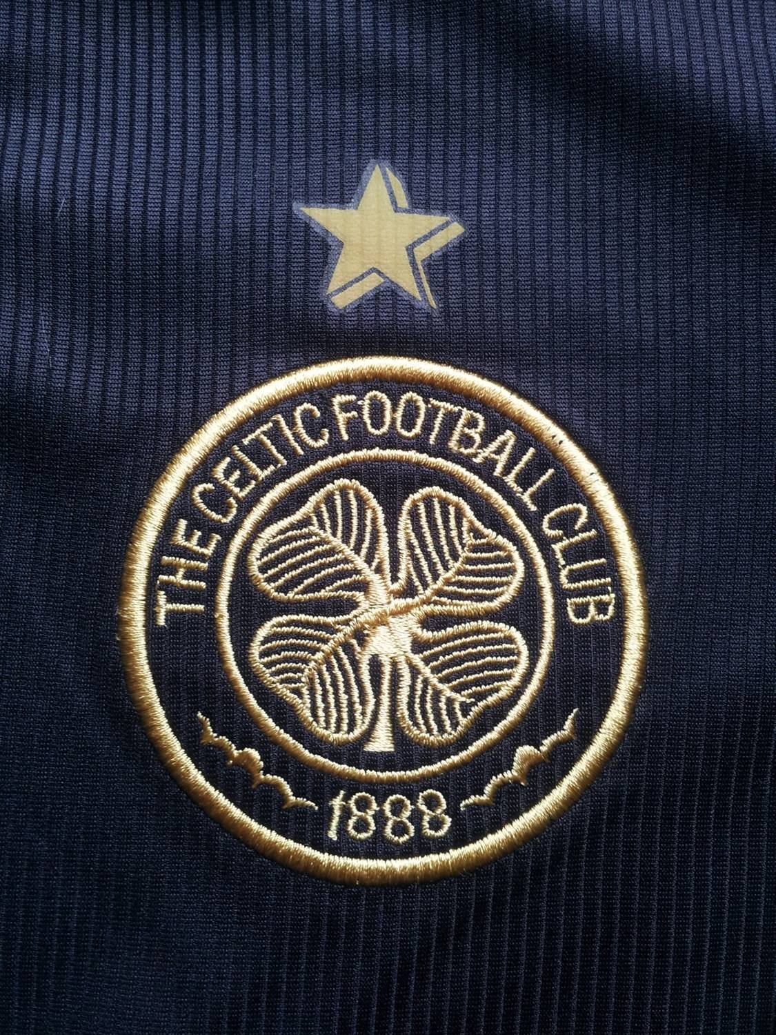 Celtic FC 03-04 Visitante 3