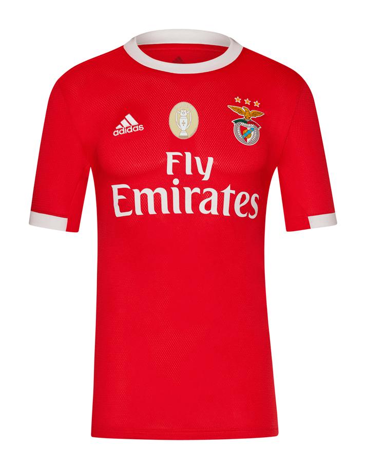 Primera equipación de Benfica 19-20