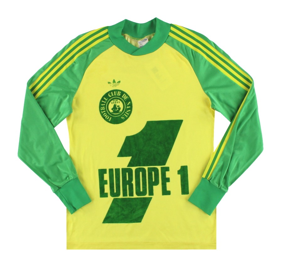 Primera equipación de Nantes 79-80