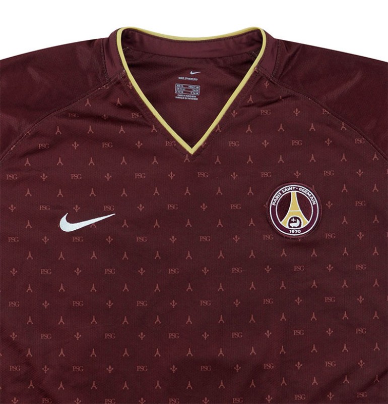 Paris Saint-Germain 06-07 Visitante 3