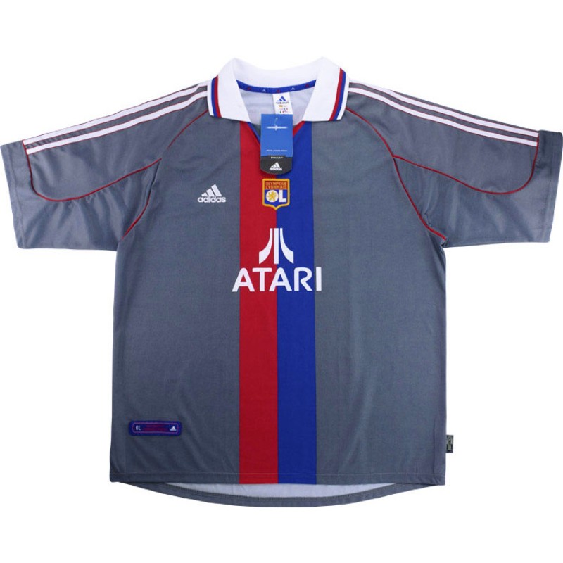 Tercera equipación de Olympique de Lyon 01-02