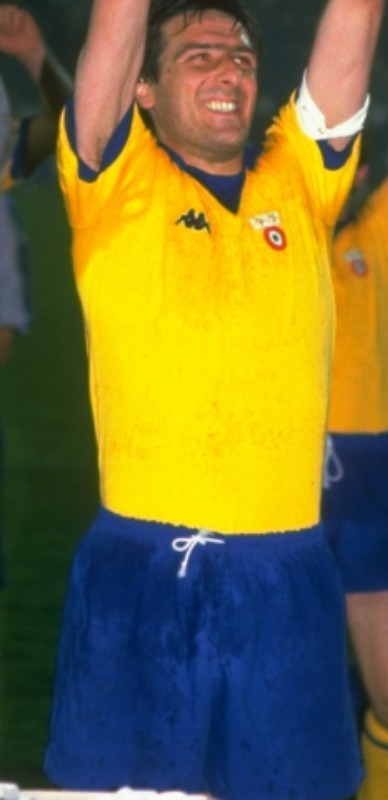 Equipación especial de Juventus 83-84