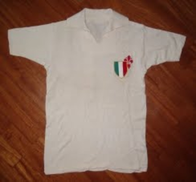 Segunda equipación de Fiorentina 69-70