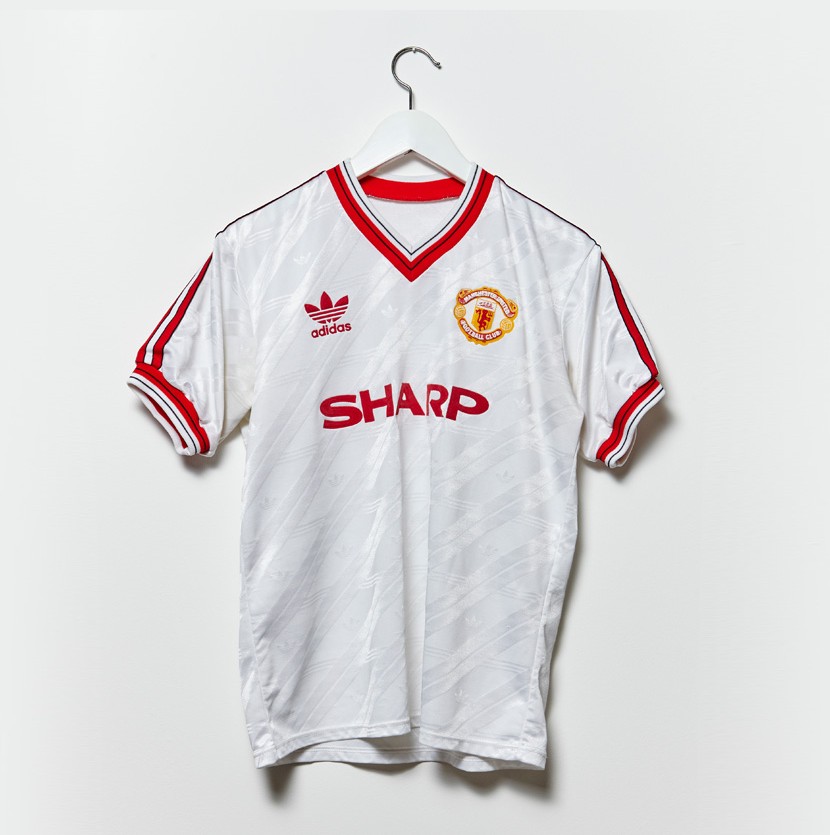 Manchester United 87-88 Visitante 3