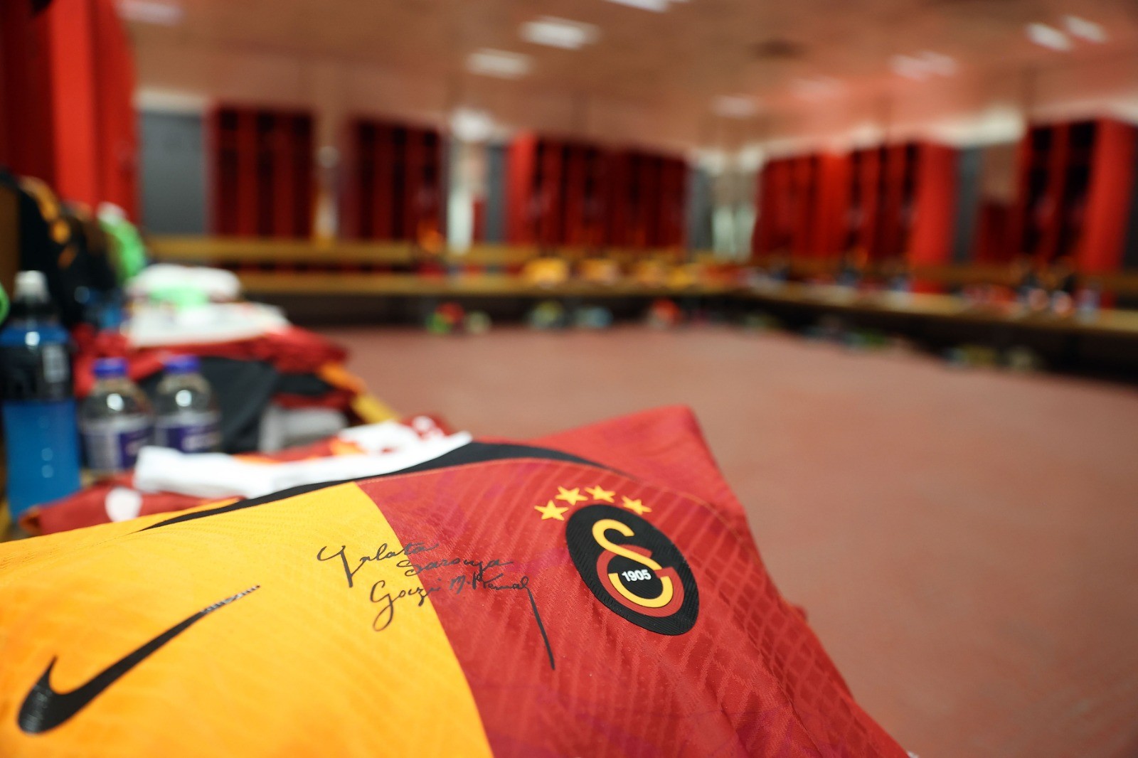 Galatasaray 22-23 Local 2