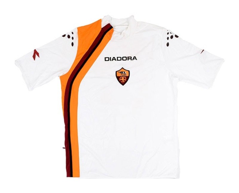 Segunda equipación de Roma 05-06