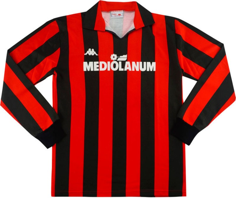 Primera equipación de Milan 87-88