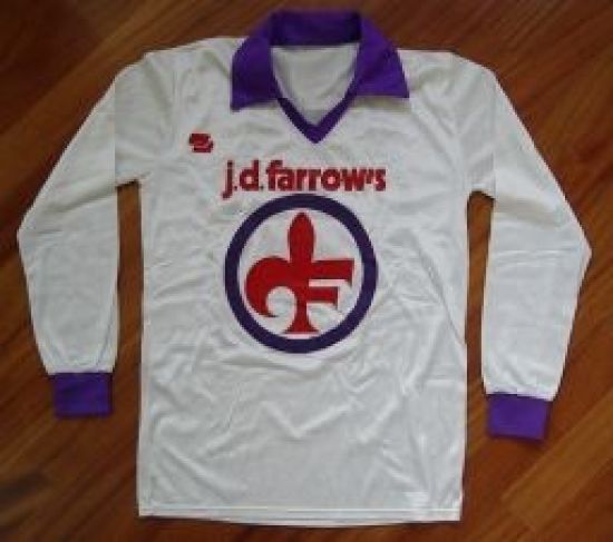 Segunda equipación de Fiorentina 81-82