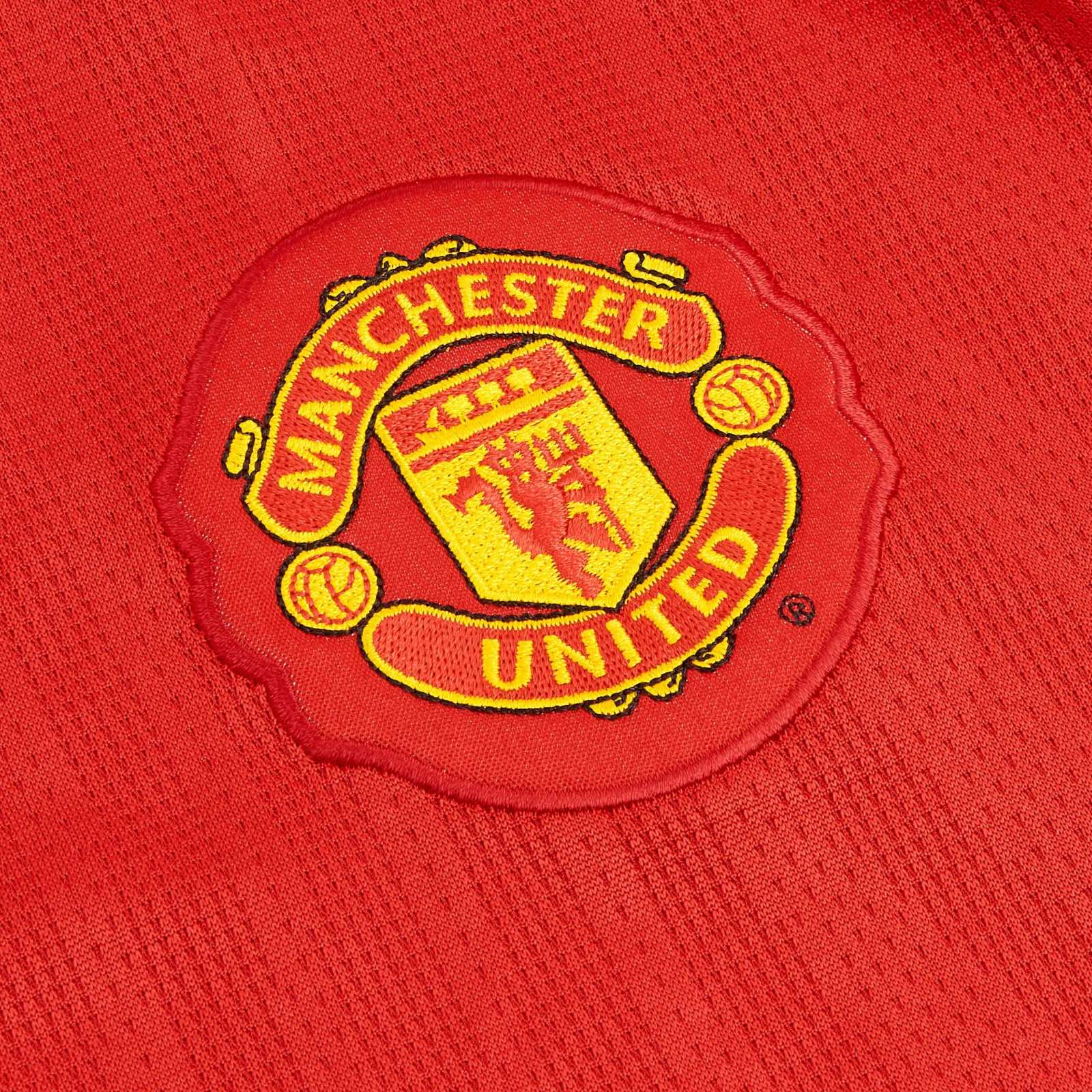 Manchester United 07-08 Local 3