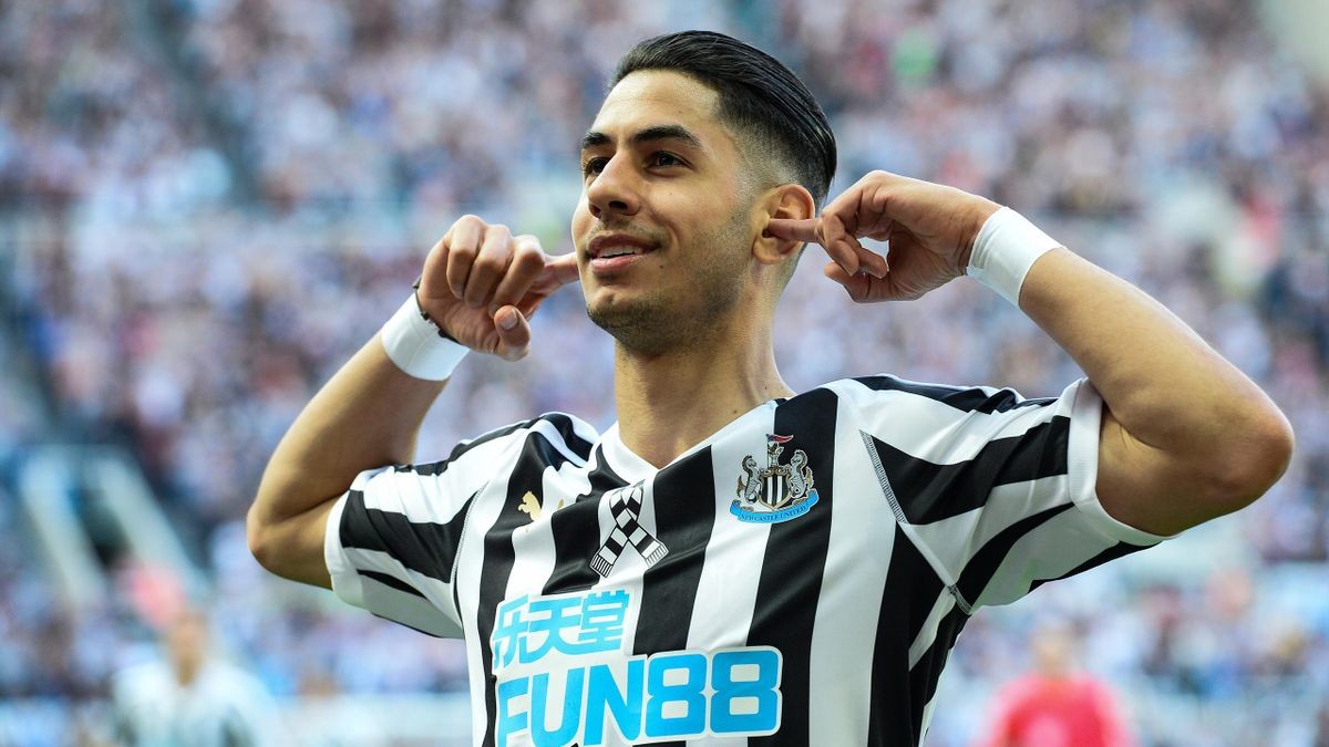 Newcastle United 18-19 Local 2