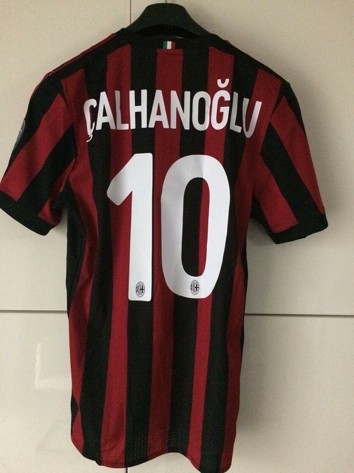 AC Milan 17-18 Local 2