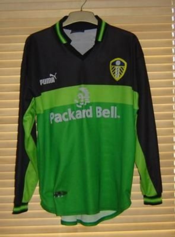 Leeds United 99-00 Portero 2