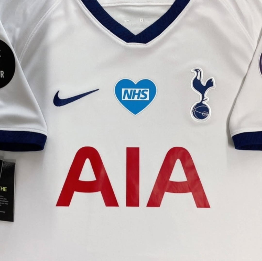 Primera equipación de Tottenham 19-20