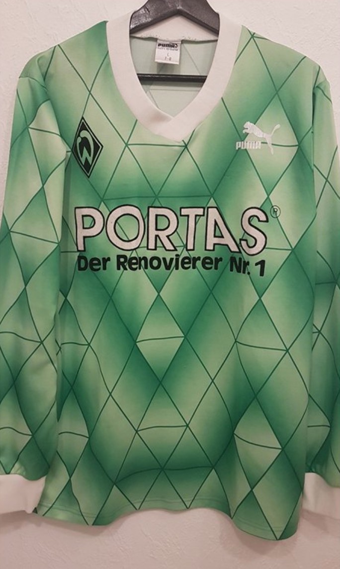 Werder Bremen 90-91 Visitante 2