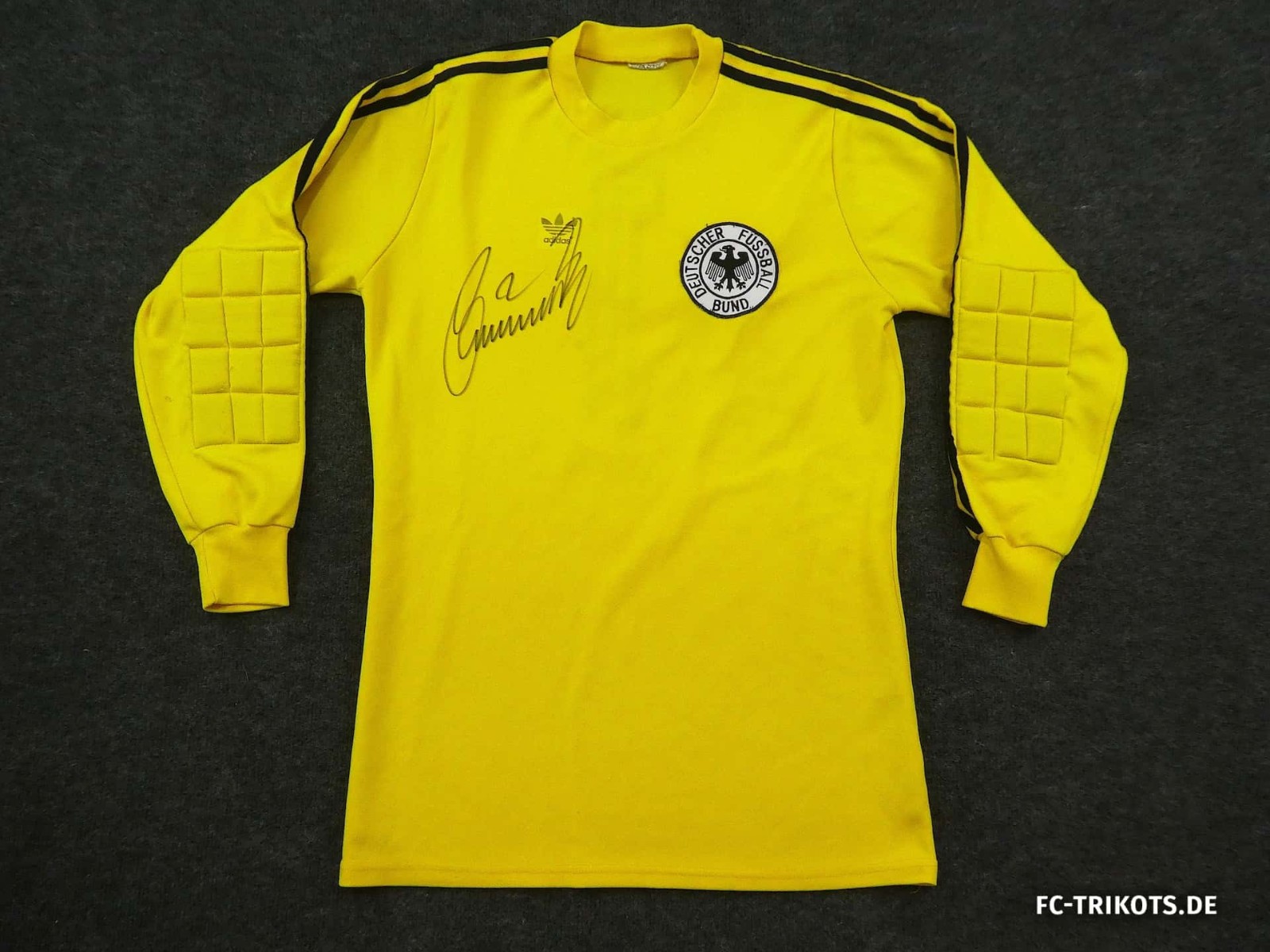 Equipación de portero de Alemania 1980