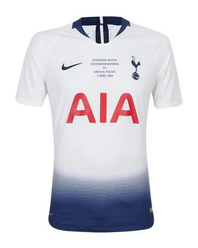 Primera equipación de Tottenham 18-19