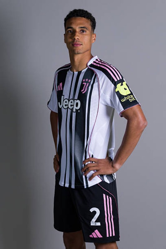 Juventus FC 2025 Local 2
