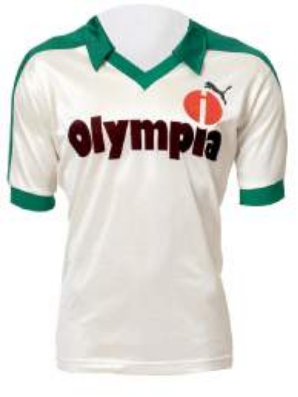 Primera equipación de Werder Bremen 83-84