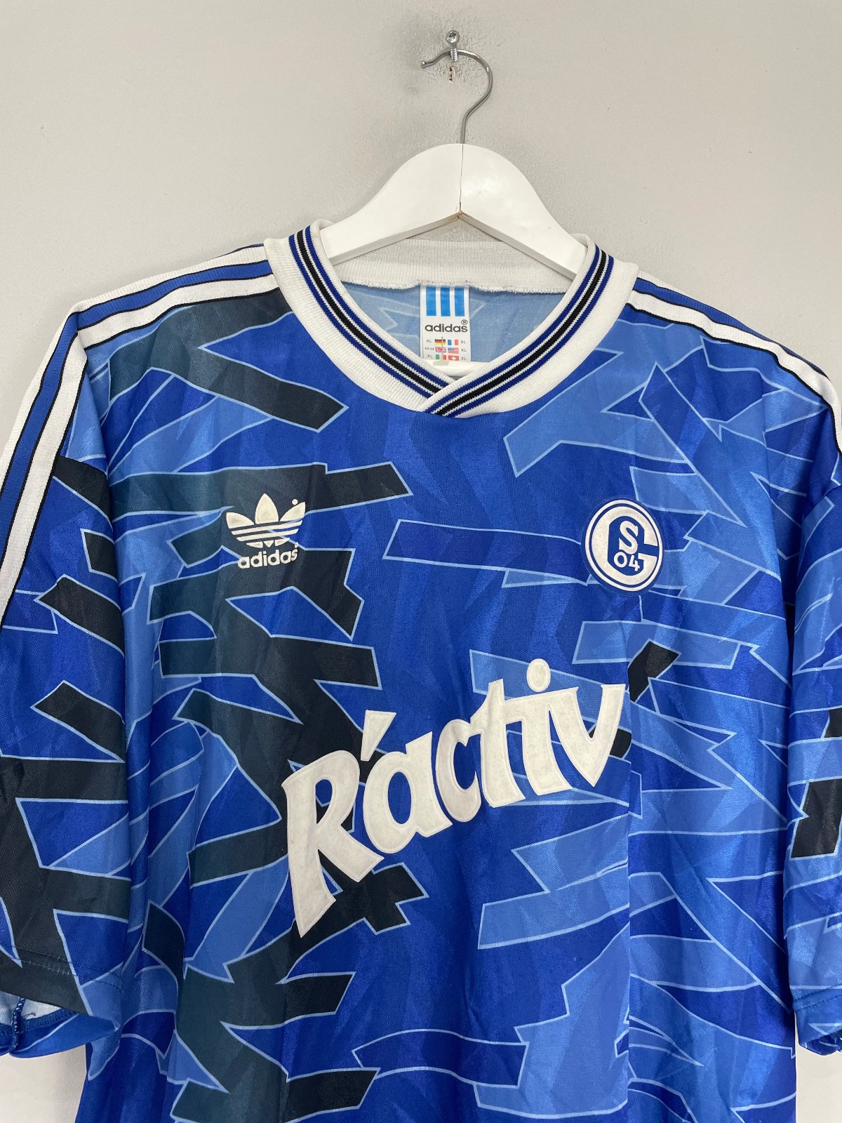 Primera equipación de Schalke 04 92-93