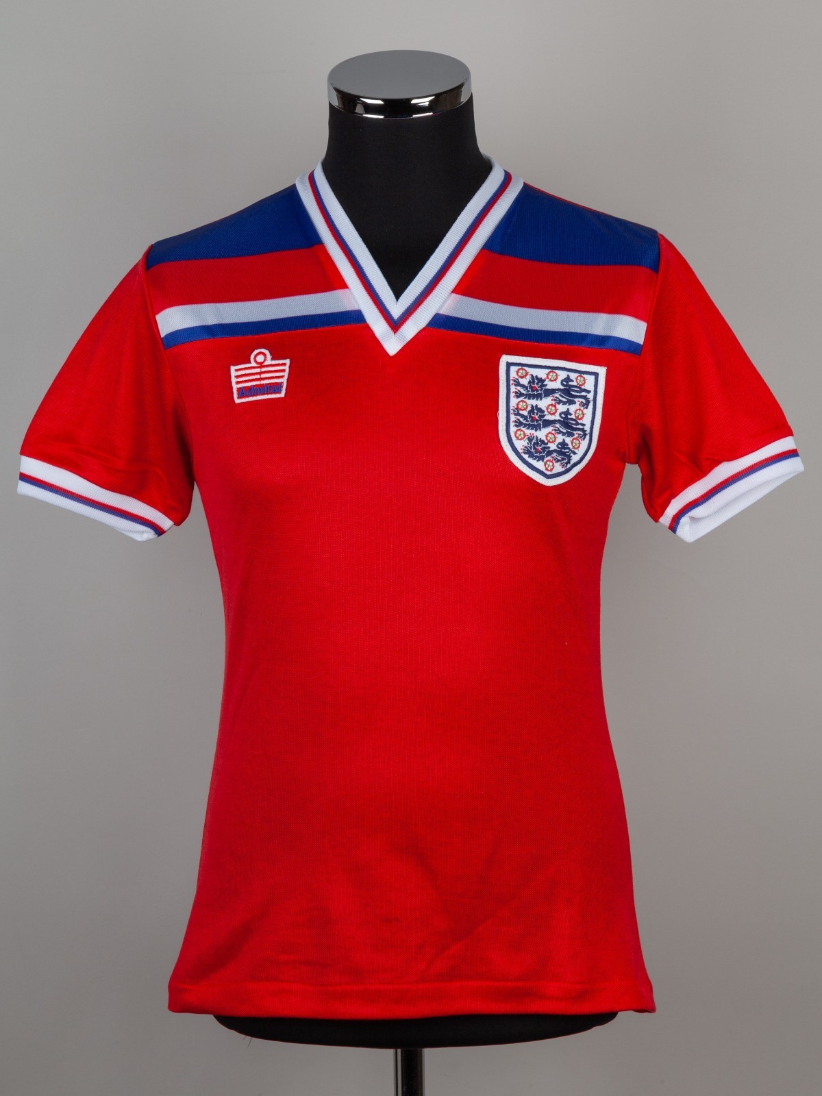Segunda equipación de Inglaterra 1982
