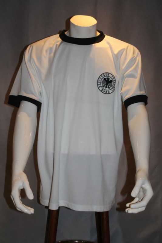 Primera equipación de Alemania 1968