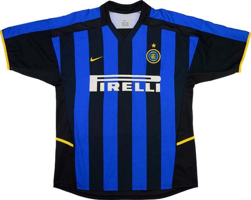 Primera equipación de Inter de Milán 02-03
