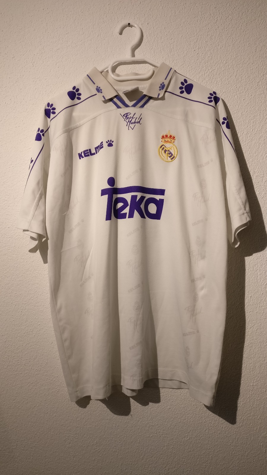 Real Madrid 94-95 Local 4