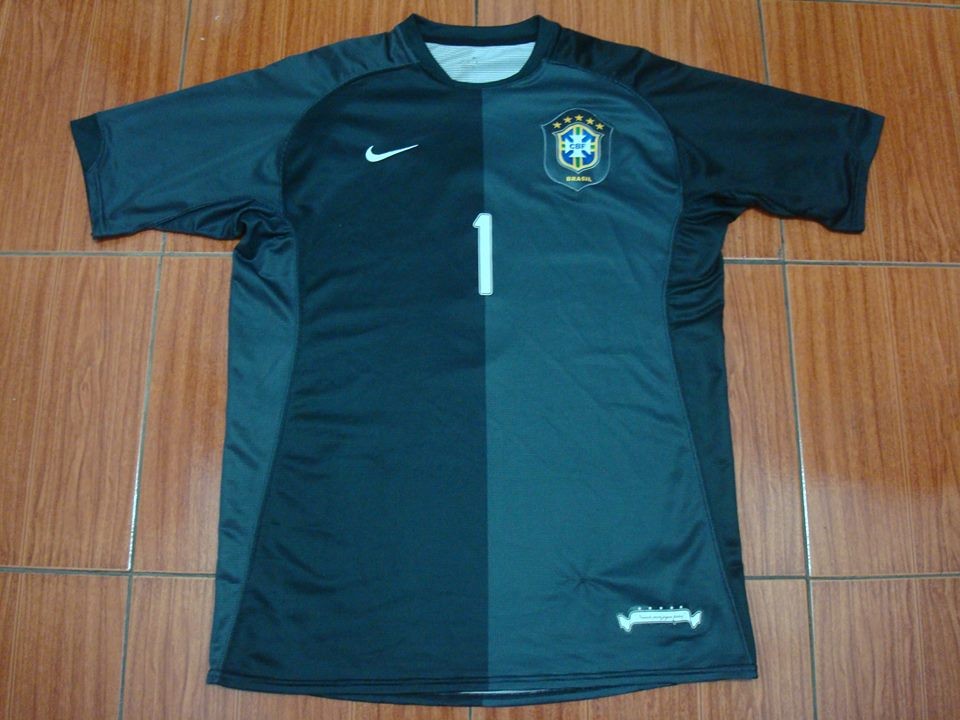 Equipación de portero de Brasil 2006