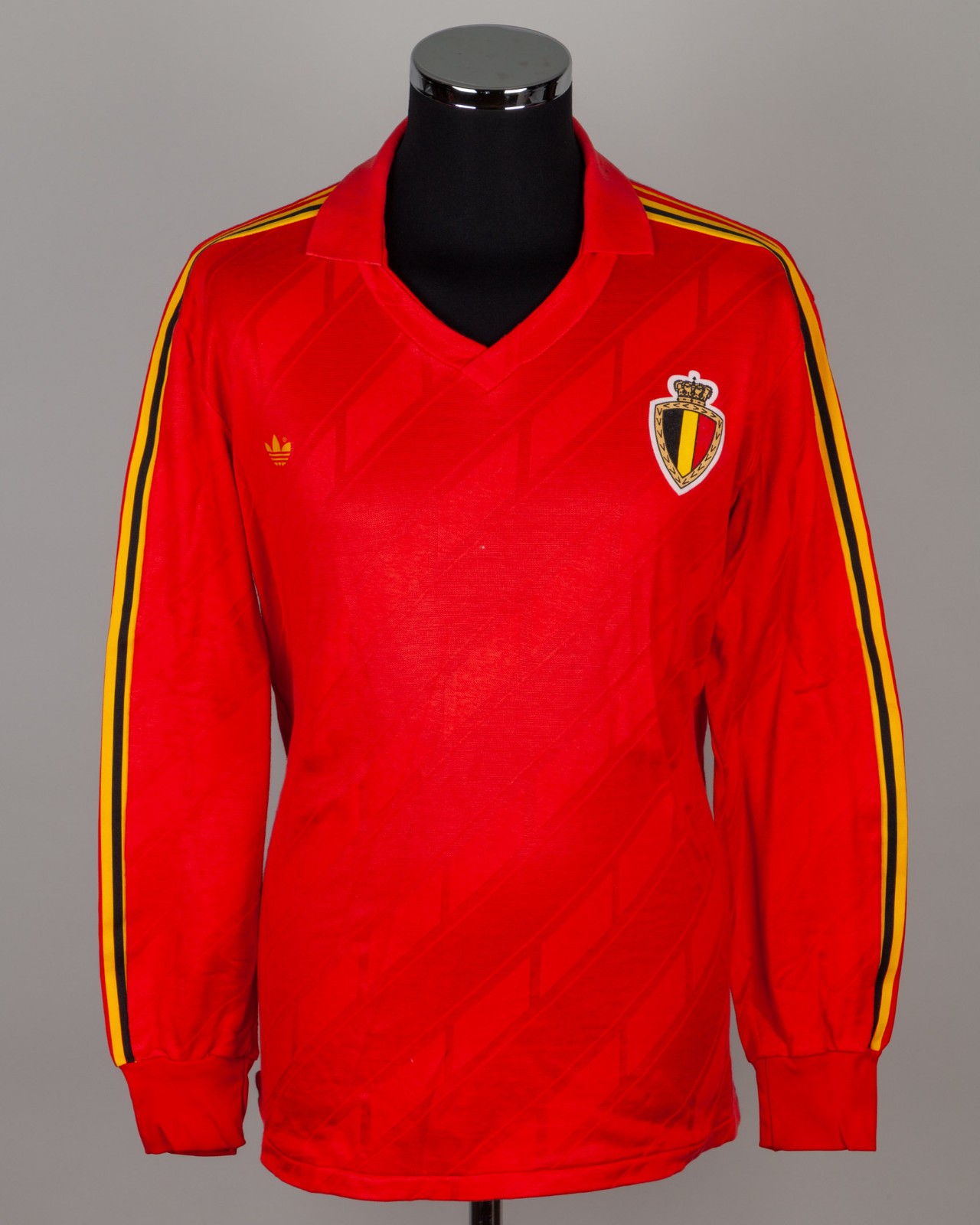 Primera equipación de Bélgica 1986