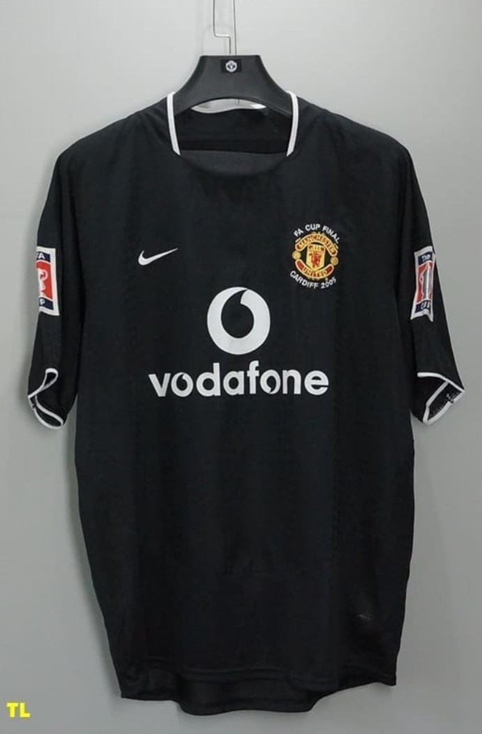 Equipación especial de Manchester United 04-05