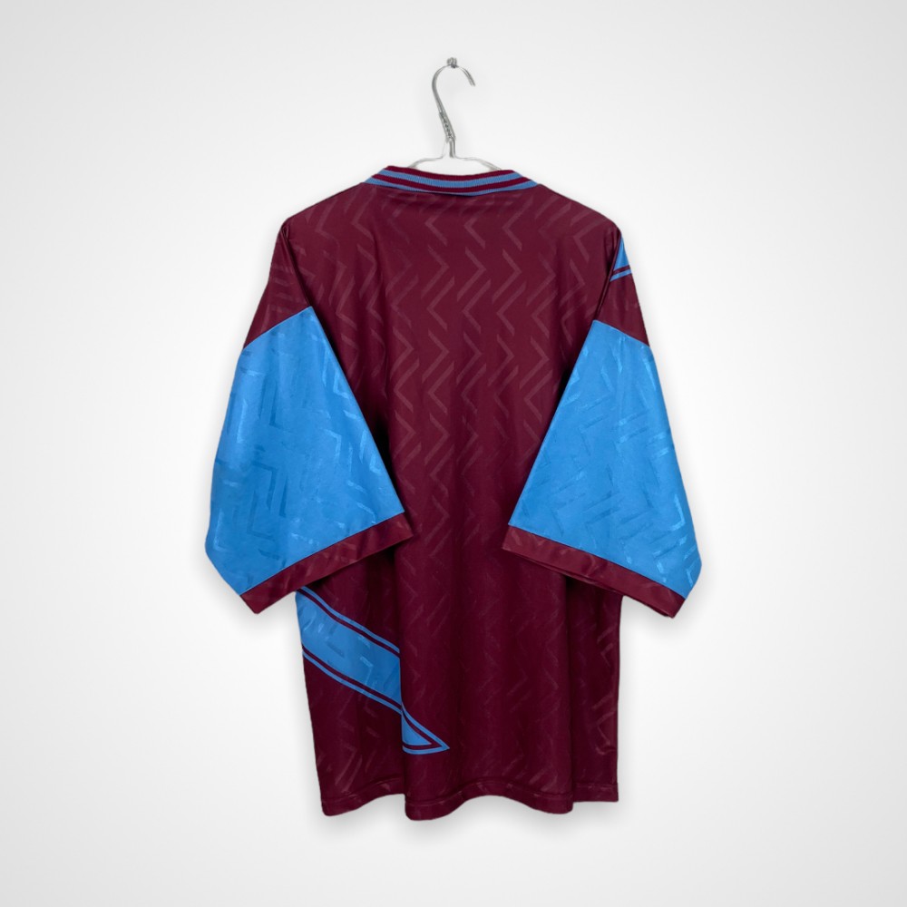 West Ham United 93-94 Local 4