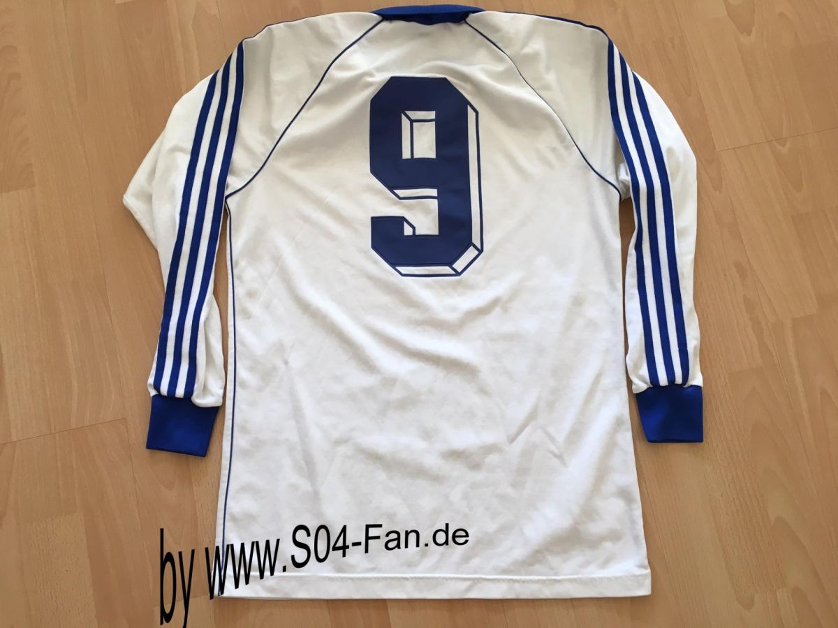 Schalke 04 79-80 Visitante 2