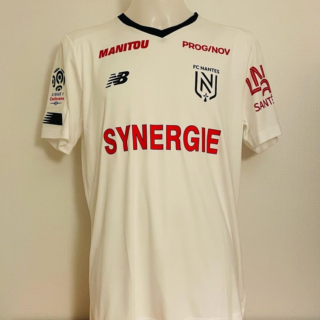 Equipación de portero de Nantes 19-20