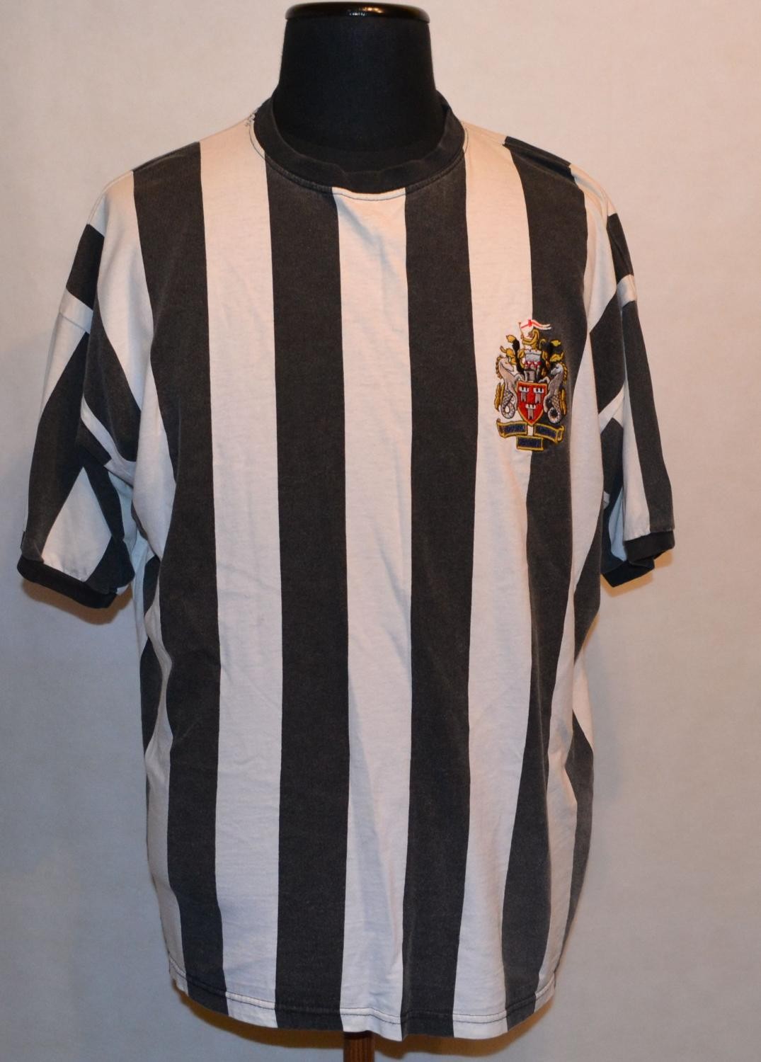 Primera equipación de Newcastle 1904-06