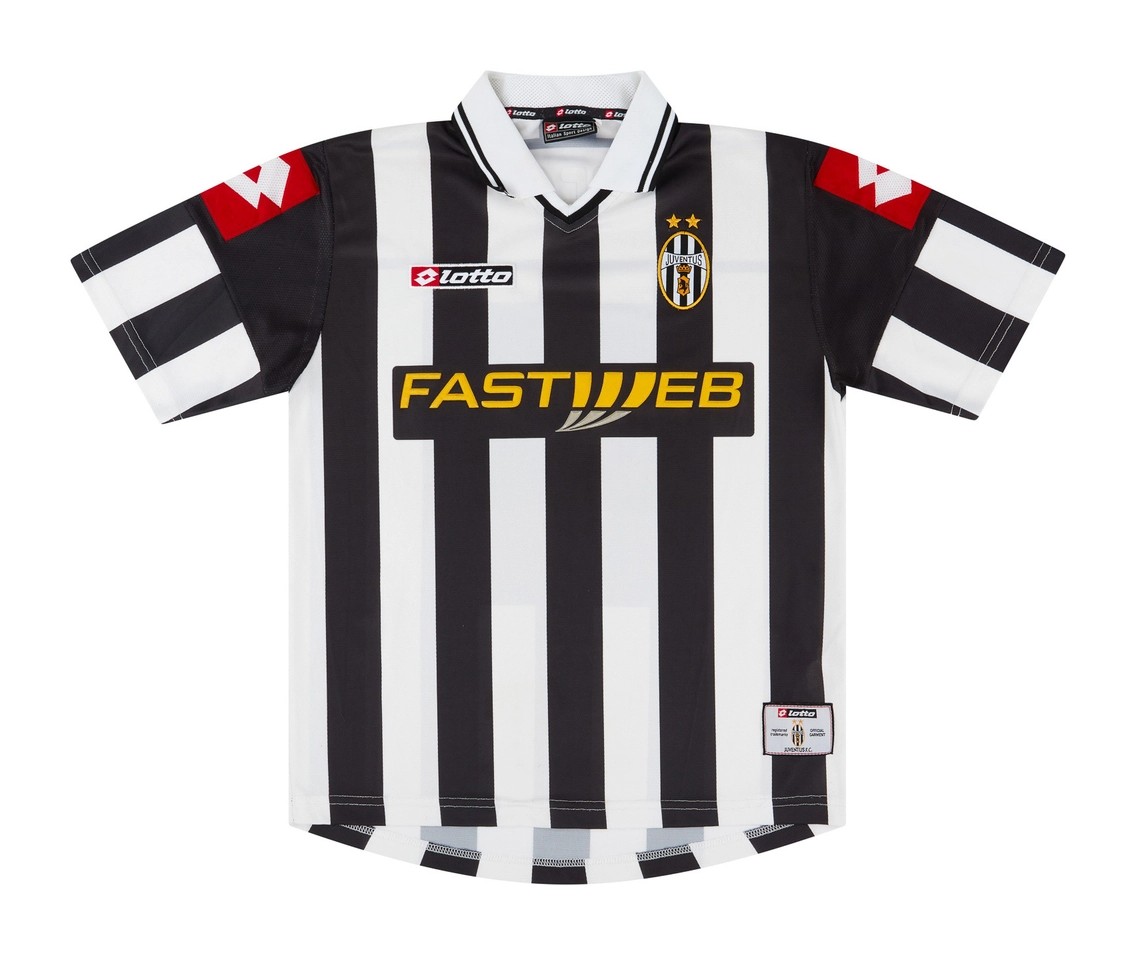 Primera equipación de Juventus 01-02